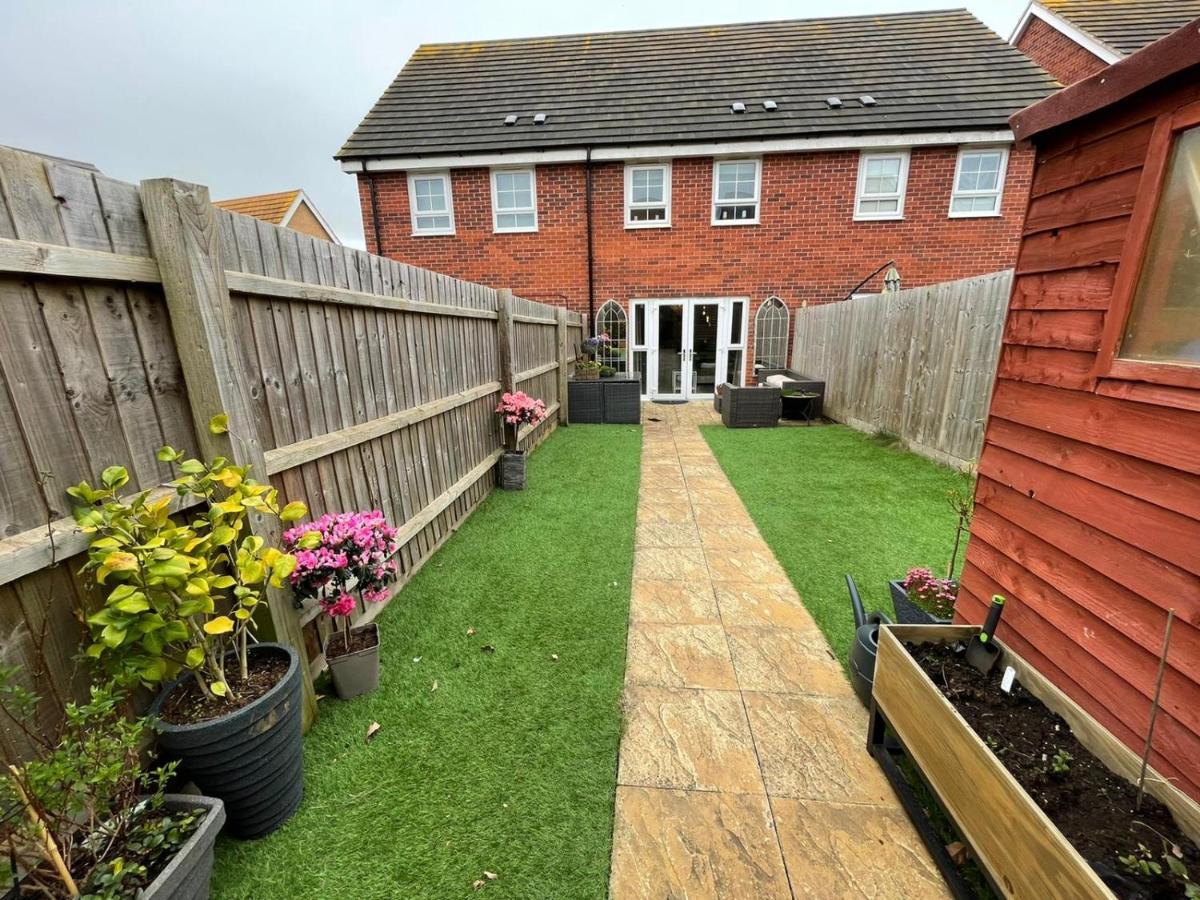 Comet Place Wellingborough Exterior photo